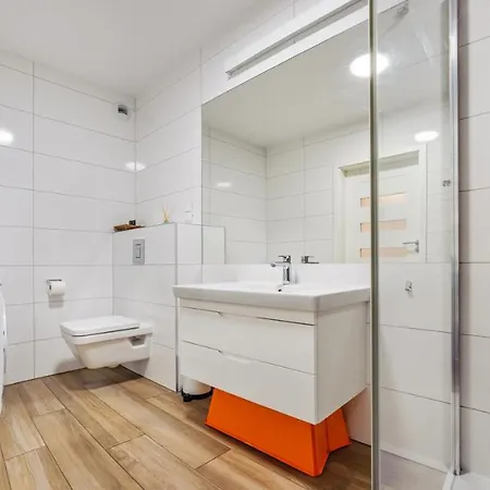 Tukan B101 Nadmorskie Tarasy - *